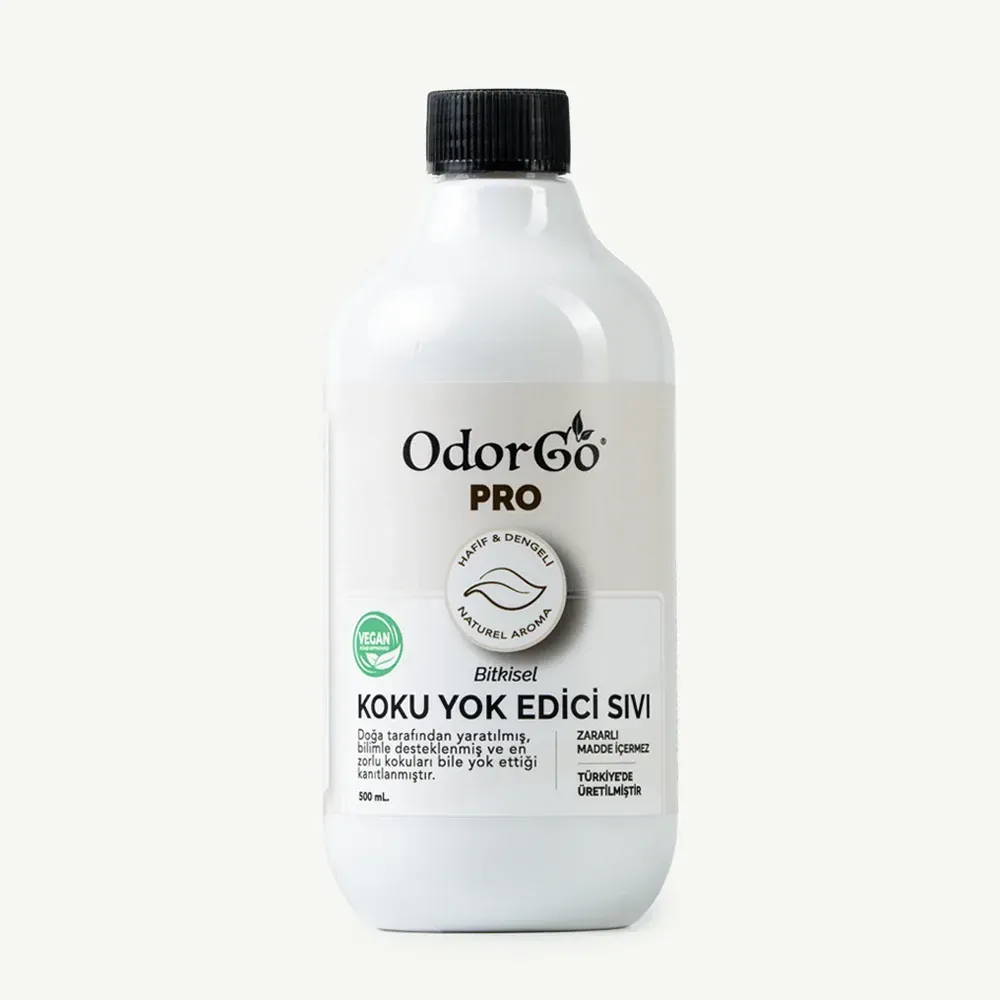 ODORGO PRO Koku Yok Edici Sprey 500ml ODORGO PRO Koku Yok Edici Sprey 500ml — ODORGO PRO Koku Yok Edici Sprey 500ml, en zorlu ve inatçı kokularla mücadele etmek üzere profesyonel kullanım için geliştirilmiş, AR-GE destekli yeni nesil bir koku gidericidir. Standart ürünlerin yetersiz kaldığı, geniş ve yoğun insan sirkülasyonunun olduğu ortamlarda esans oranı minimum 2 kat artırılmıştır; böylece daha az ürünle daha geniş alanlarda etkili ve kalıcı koku nötralizasyonu sağlar. %100 doğal ve bitkisel formülasyonu sayesinde içerisinde parfüm, paraben, ftalat ve sülfat gibi zararlı sentetik kimyasallar barındırmaz, sertifikalı vegan ürünlerdendir. Ürün; idrar, dışkı, nem, küf, mantar, yemek, sigara, rutubet ve çöp gibi en ağır ve inatçı kokuları başka bir kokuyla örtmeden, doğrudan moleküler düzeyde ve pH nötr şekilde yok eder.
Başlıca kullanım alanları arasında otellerin lobi, oda, restoran ve SPA’sı; otomotiv sektörü için araç içi tazeleyici olarak kullanım; klinikler, hastaneler ve bakım evlerinde hijyen sağlayıcı olarak görev alır. Otel, klinik, hastane, ofis, plaza, spor salonu, bakım evi, veteriner, AVM, eğitim kurumu ve benzeri alanlarda çalışanlar, misafirler, hastalar ve ziyaretçiler için güvenli ortam sağlar. Doğal ve toksik olmayan yapısı sayesinde çocuklar ve evcil hayvanlar için de uygundur.
Markanın temel değerleri arasında yenilikçi AR-GE, bitki bazlı içeriklere sadakat, çevre ve insan sağlığına duyarlılık bulunur. ODORGO, "kokuları maskelemek değil, kaynağında yok etmek" vaadiyle farklılaşırken; müşteri memnuniyetine verdiği önemi %100 memnuniyet garantisiyle destekler. Markanın kurumsal tonu profesyonel, güvenilir, yenilikçi ve çözüm odaklıdır. Pazarlama argümanları arasında, kullanıcıya zamandan ve maliyetten tasarruf, işletme imajının ve müşteri/misafir memnuniyetinin korunması (ör. olumsuz online yorumların azaltılması, odaların hızlı kiralanabilmesi, araçların çabuk teslimi), doğal içeriklerin sürdürülebilirliği ve çalışan-misafir sağlığına zarar vermeden hijyen sağlama gibi etkili avantajlar yer alır. ODORGO PRO’nun en önemli vurguları arasında klinik, otel ve otomotiv sektörlerinde kalıcı, doğrudan ve gözle görülür sonuç sağlaması, kolay entegrasyonu ve sürekli ferahlık hissiyle işletmelere rekabet avantajı kazandırması öne çıkar. Klasik parfümlü oda kokularının ötesine geçen bu ürün, moleküler düzeyde çözüm sunması ve çevreye duyarlılığıyla da dikkat çekmektedir.